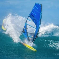 Voile De Windsurf Naish Force V S26 -Équipement De Surf Soldes 2024 70f3210b6e7a2205e06506d7b4717bffc6d39bd9 E22NAISWAT83785 6