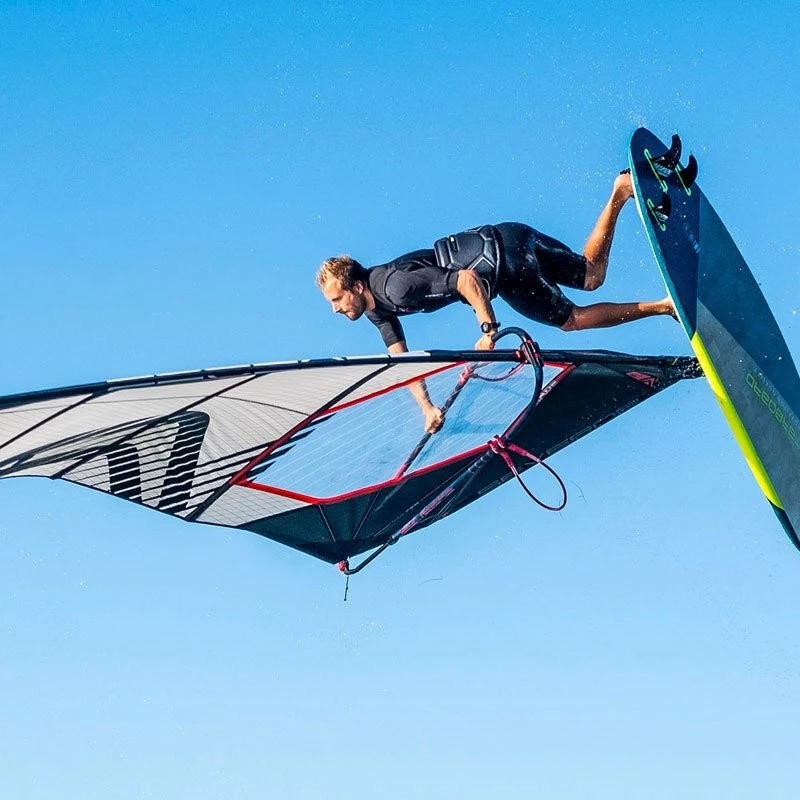 Voile De Windsurf Severn Blade - Red 10 Voile De Windsurf Severn Blade - Red – Image 8