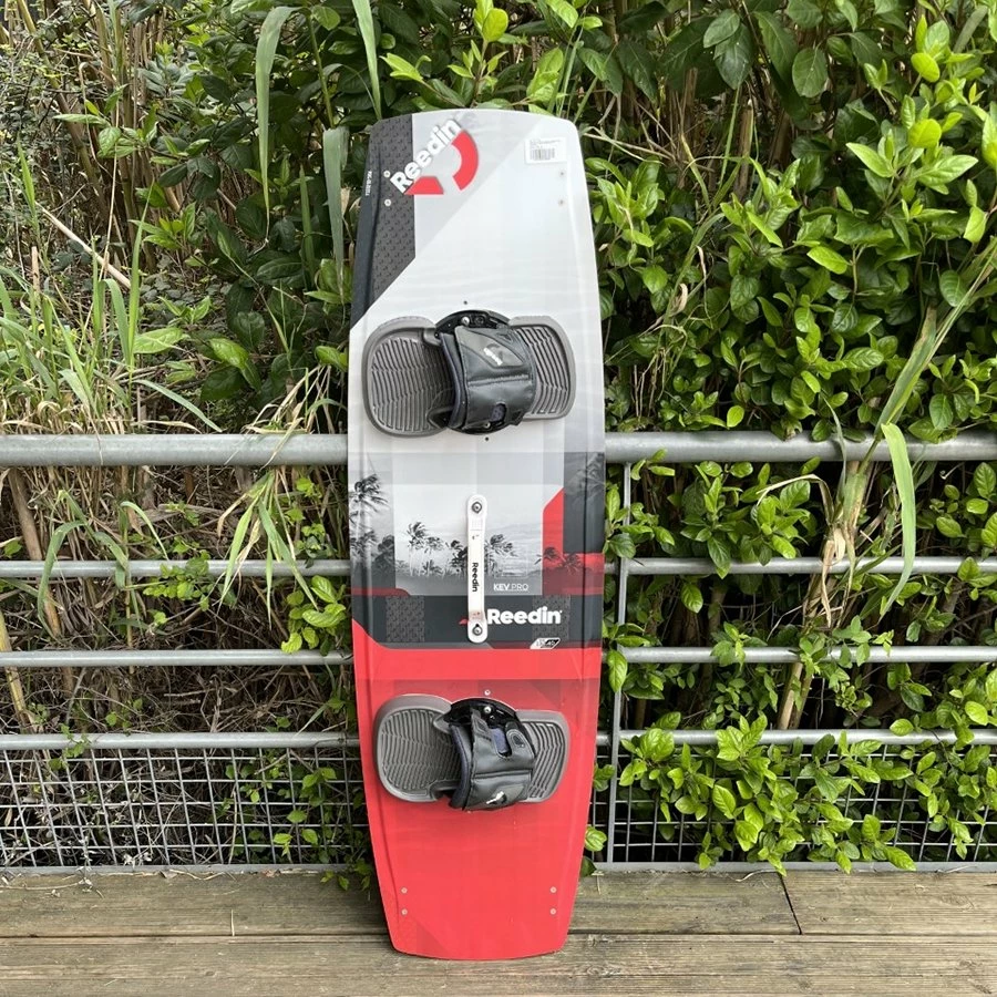 Board De Kite Reedin Planche De Kite D'occasion Reedin Kev Pro 2021 - Board COMPLETE - 133x40cm 3 Board De Kite Reedin Planche De Kite D'occasion Reedin Kev Pro 2021 - Board COMPLETE - 133x40cm