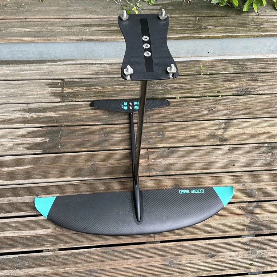 Mât Et Fuselage Foil Zeeko Foil D'OCCASION Zeeko Edge V1 2021 - 1650/300 - Mât 80 4 Mât Et Fuselage Foil Zeeko Foil D'OCCASION Zeeko Edge V1 2021 - 1650/300 - Mât 80 – Image 2