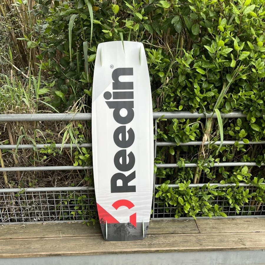 Board De Kite Reedin Planche De Kite D'occasion Reedin Kev Pro 2021 - Board COMPLETE - 133x40cm 4 Board De Kite Reedin Planche De Kite D'occasion Reedin Kev Pro 2021 - Board COMPLETE - 133x40cm – Image 2