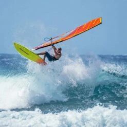 Voile De Windsurf Naish Force V S26 -Équipement De Surf Soldes 2024 eb2367e1f8e4b80785c586ad98c266254e853141 E22NAISWAT83785 5